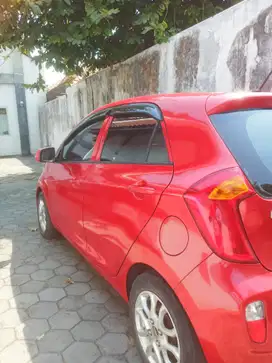 Kia Picanto 2012 Bensin