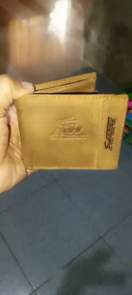 Dompet lipat pria kulit sapi asli