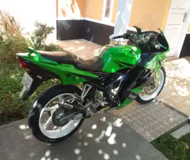 Kawasaki ninja 150rr se gen4 2011