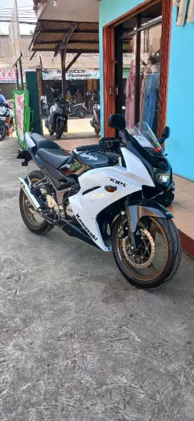 Ninja 2015 km low 3rb rr new old ss