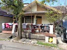 Dijual Murah Hitung tanah Aja Rumah di Margahayu Bandung