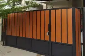 Pintu pagar Wood plank
