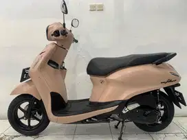 Yamaha Grand filano lux 2025/2024