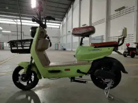 SEPEDA LISTRIK UWINFLAY DF7