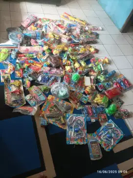 Jual mainan borongan