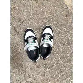Preloved Sepatu Anak