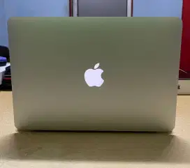 Dijual MacBook Air 2017 core i5 Ram 8