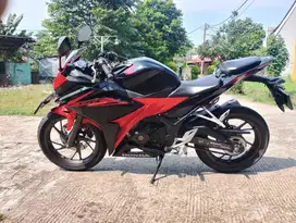 58@: DP:500 RB F KAB HONDA CBR150R HITAM