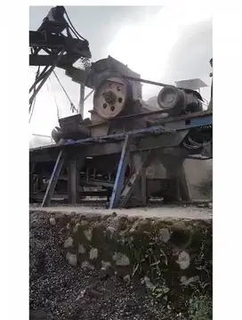 READY 1 Set Plant Stone Crusher Kapasitas 80 - 100 Ton Per Jam MURAH