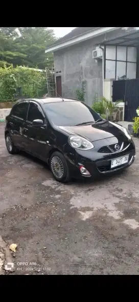 Nissan march 1.200 tahun 2014 AT