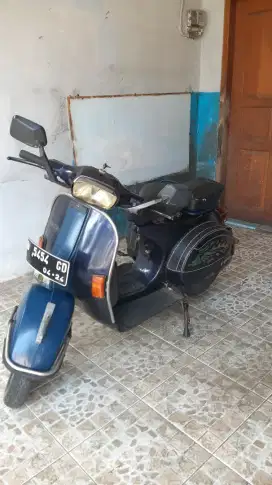 Vespa P 150 X thn 1980