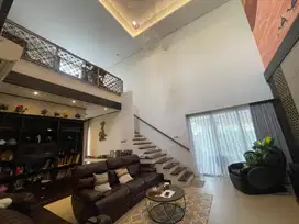 Dijual rumah cantik dan mewah di kotawisata cibubur full furnished