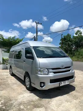 Hiace commuter 2018 km 7000 perak