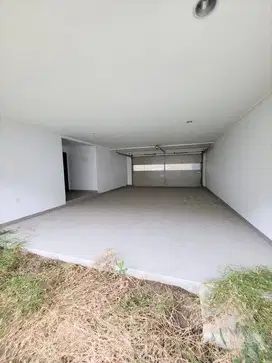 Dijual Rumah Golf Island PIK 12x20 Hoek Tipe Maple Hadap Utara Tersewa
