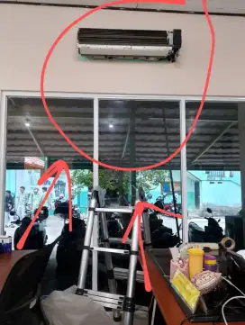Jasa servis AC kulkas frezer showcase mesin cuci dan bongkar pasang AC