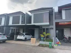 Jual Rumah MEWAH HOOK di Margahayu Metro kota Bandung lingkungan NYAMA