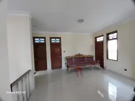 di sewakan rumah utk tinggal/office radio dalam