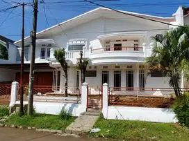 jual rumah strstegis.dalam kota.hargs bagus.