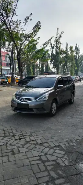 Nissan Grand livina 2014 Bensin