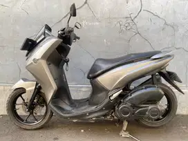 Yamaha Lexi 2018 abu-abu