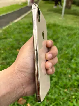 IPHONE XS MAX 512 GB ex singapore ZP/A GOLD like new