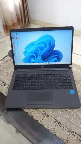Laptop hp core i5 gen12