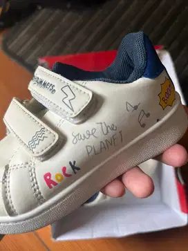 Jual sepatu anak ukuran 8