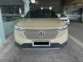 HRV SE CVT (dibawah 1.000 Km) 1.5 L TWO TONE Honda NIK 2023