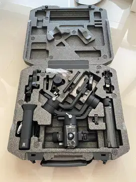 Gimbal Stabilizer Kamera DJI Ronin SC Pro Combo