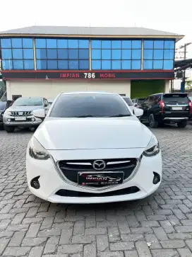 TDP 23JT Mazda 2 GT A/T Putih 2015