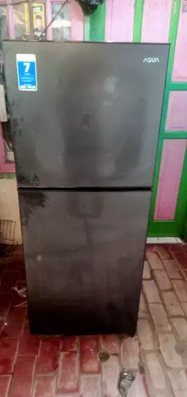 Dijual Kulkas 2 Pintu AQUA
