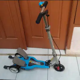 Skuter / Scooter Otoped 2 Pedal Injak Bekas