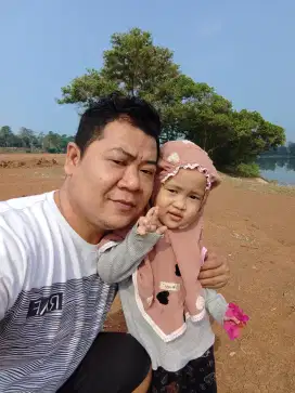 Cari kerjaan apa aja yg penting Halal. modal KTP