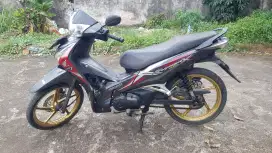 Supra x 125 cc helm in 2016