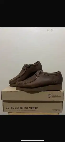 jual clarks wallabee