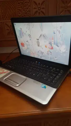 Laptop 14 Inch Compaq Colok Listrik