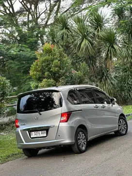 DP 9Jt Honda Freed SD 1.5 Matic 2013 / 2014 Km 95rb Record | ISTIMEWA