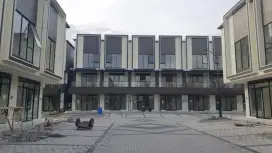 Disewakan Ruko 2 Lantai Sorento Grande West Gading Serpong Strategis