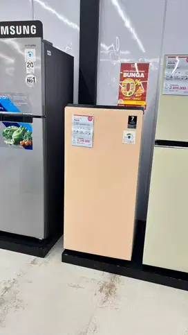 Kredit kulkas Aqua 165L