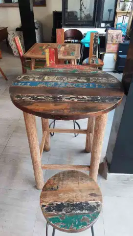Meja kursi bar bulat kayu jati