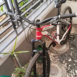 MTB DAME 26 size 17 cocok buat sekolah