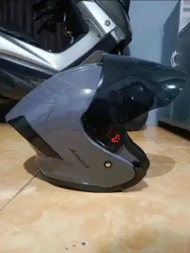 helm JS helmet bekas