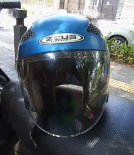 Helm Zeus 610 matte blue