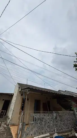 Rumah Siap Huni - Luas Tanah 90 m2, Luas Bangunan 75 m2