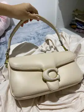 PRELOVED TAS COACH BAG PILLOW TABBY