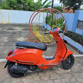 Vespa sprint S 150 abs orange