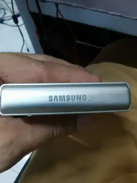 Samsung Flip 2 second