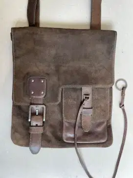 Tas Slempang Pria Branded (Bally)