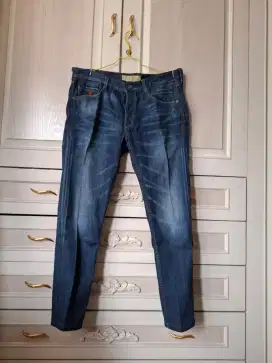 Guess pria Jeans Uk 34