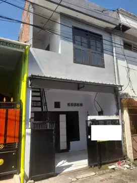 HUNIAN NYAMAN & AMAN Rumah 2,5 Lantai Nginden Permata Surabaya Timur